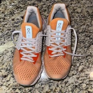 On Cloud womens shoes